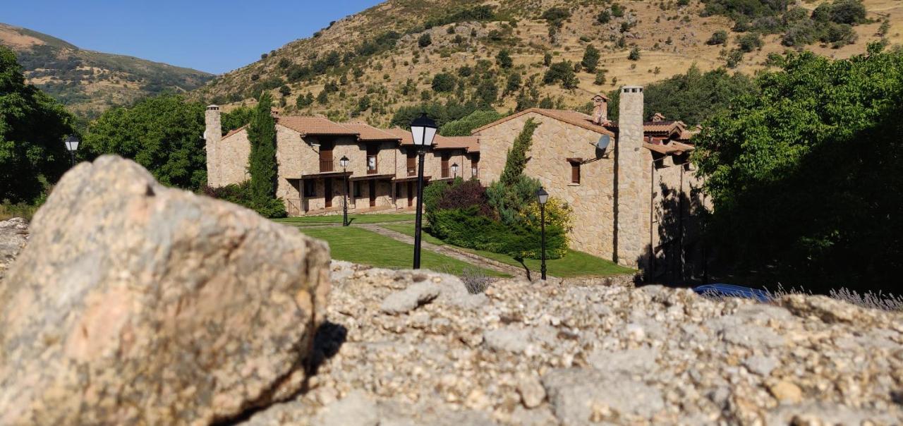 Hotel Ribera Del Corneja Navacepedilla de Corneja Extérieur photo