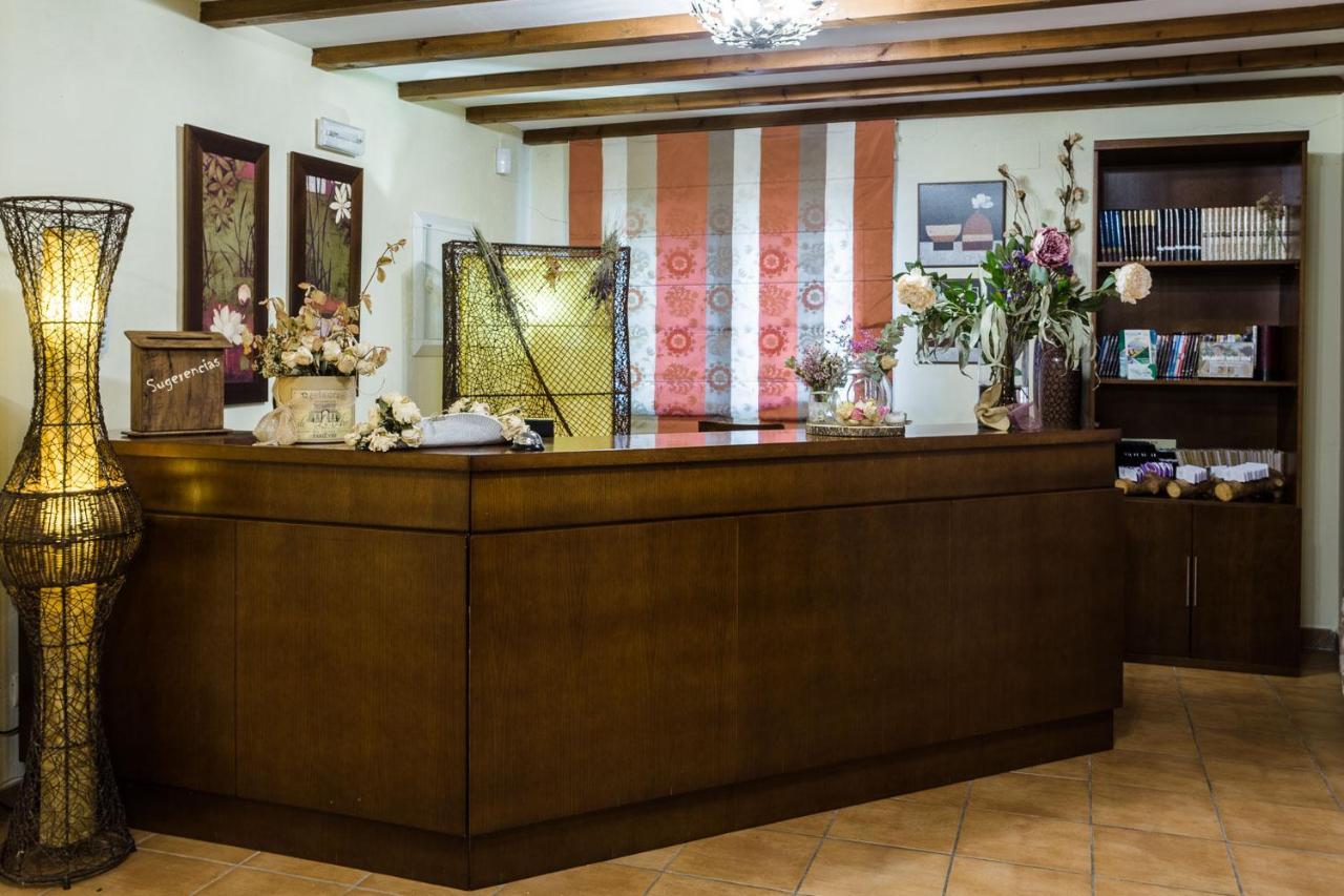 Hotel Ribera Del Corneja Navacepedilla de Corneja Extérieur photo